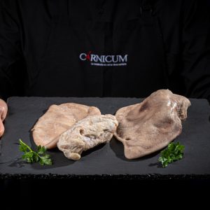 Salados: oreja. 1 kg